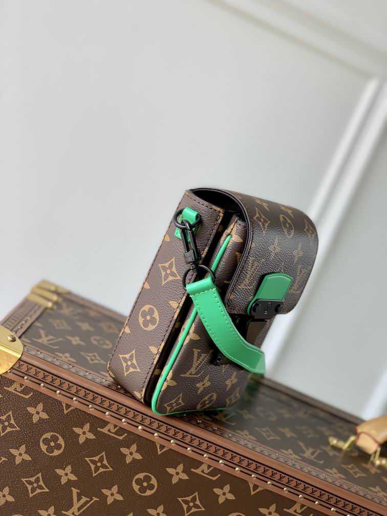 LV Utility Phone Bag Fashion Leather