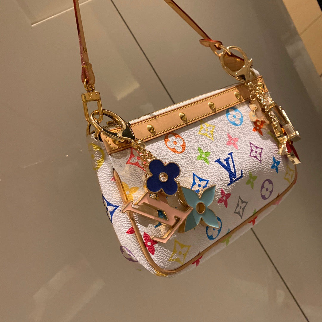 Designer Keychains & Bag Charms – Stylish Ornaments for You